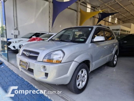 Hyundai TUCSON 2.0 MPFI GLS 16V 143CV 2WD GASOLINA 4P AUTOMÁTICO 4 portas