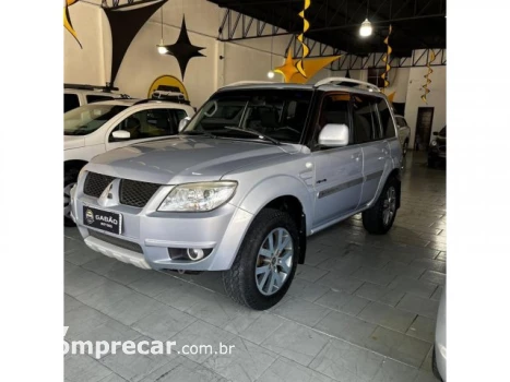 Mitsubishi PAJERO TR4 - 2.0 4X4 16V 140CV 4P AUTOMÁTICO 4 portas