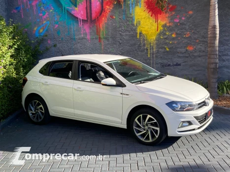 Volkswagen POLO 1.0 200 TSI Highline 4 portas