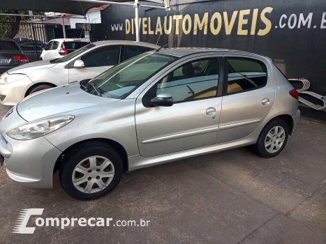 PEUGEOT 207 1.4 Active 8V 4 portas