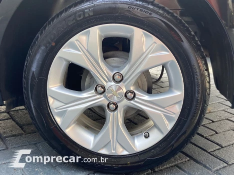 ONIX 1.0 Turbo Plus Premier