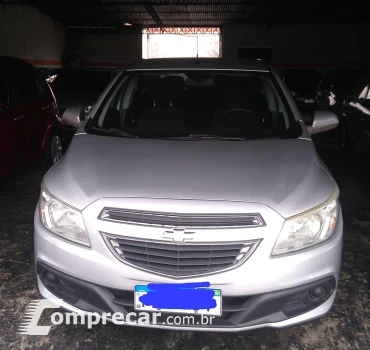 CHEVROLET ONIX 1.0 LT 4 portas