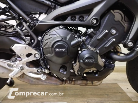 MT-09  800 cc