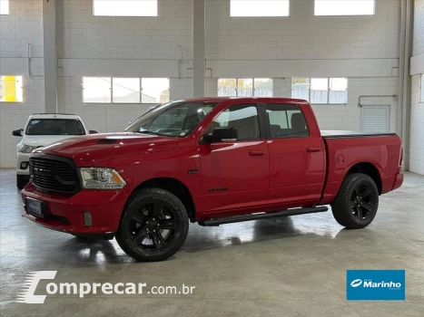 RAM CLASSIC 5.7 V8 GASOLINA LARAMIE NIGHT EDITION CD 4 portas
