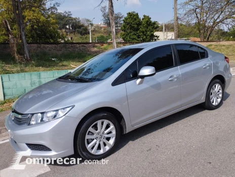 Honda CIVIC 1.8 LXS 16V 4 portas