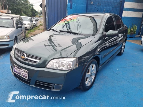 ASTRA 2.0 MPFI Advantage Sedan 8V