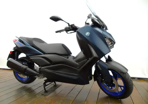 YAMAHA XMAX 250 CONNECTED ABS