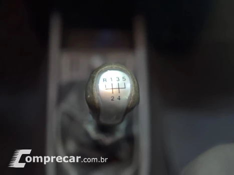 CELTA 1.0 MPFI LT 8V