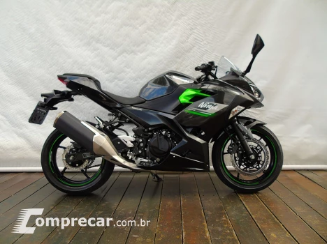 KAWASAKI NINJA 400