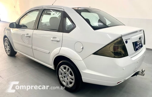 FIESTA 1.6 SE Sedan 16V