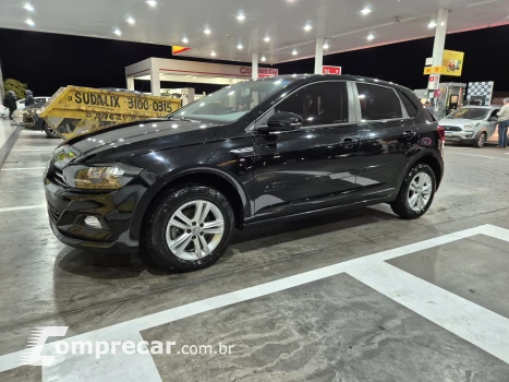 Volkswagen POLO 1.0 200 TSI Comfortline 4 portas