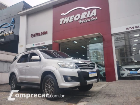 TOYOTA HILUX SW4 3.0 SRV 4X4 7 LUGARES 16V TURBO INTERCOOLER