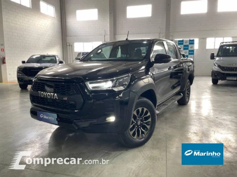 Toyota HILUX 2.8 D-4D TURBO DIESEL CD GR-S 4X4 AUTOMÁTICO 4 portas