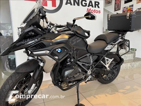 R 1250 GS TRIPLE BLACK