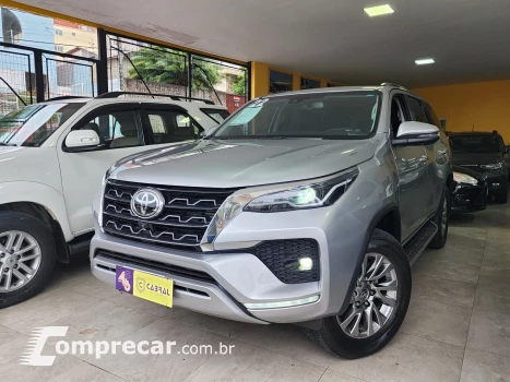 Toyota HILUX SW4 2.8 D-4d Turbo SRX 7L 4X4 4 portas