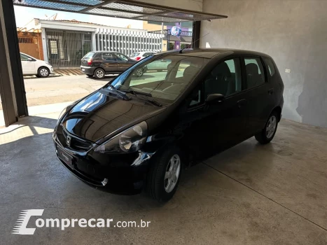 Honda FIT 1.5 LX 16V 4 portas