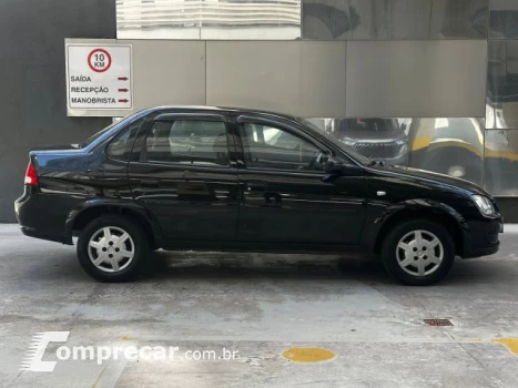 CLASSIC - 1.0 MPFI LS 8V 4P MANUAL