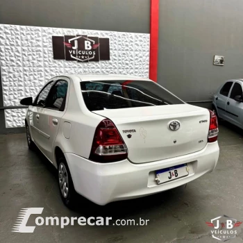 ETIOS 1.5 X Sedan 16V
