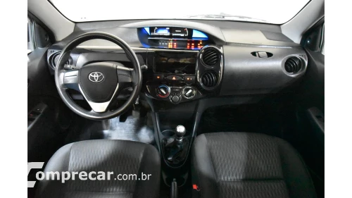 Toyota ETIOS SEDAN - 1.5 X SEDAN 16V 4P MANUAL 4 portas