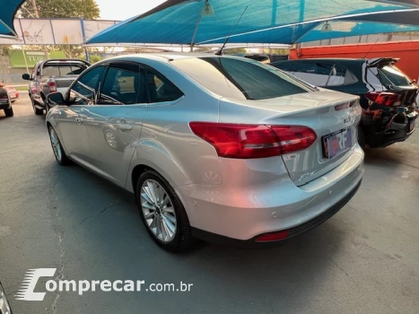 Focus Sedan 2.0 16V 4P FLEX TITANIUM AUTOMÁTICO