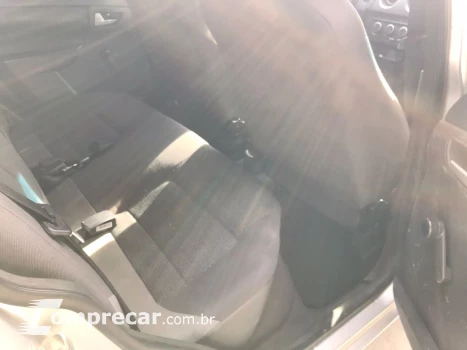 CELTA 1.0 MPFI LT 8V