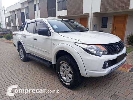 L200 TRITON 2.4 16V Turbo Sport GL CD 4X4