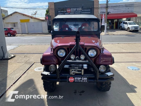 WILLYS OVERLAND JEEP 2.6 6 Cilindros 12V 2 portas