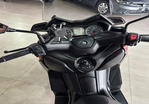 XMAX 250 ABS