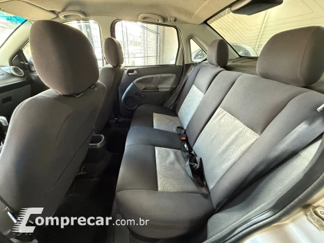 FIESTA 1.6 Rocam SE Sedan 8V