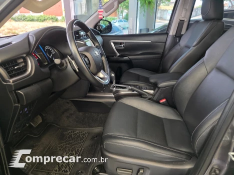 HILUX SW4 2.8 D-4d Turbo SRX 7L 4X4