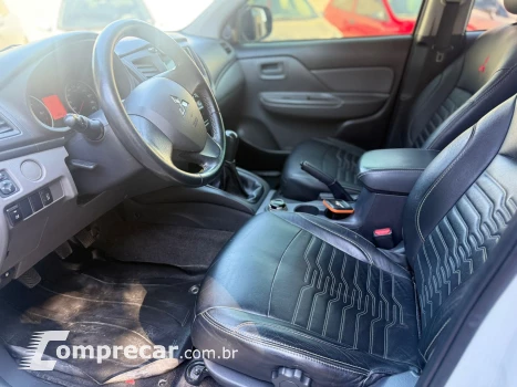 L200 TRITON 2.4 16V Turbo Sport GLS CD 4X4