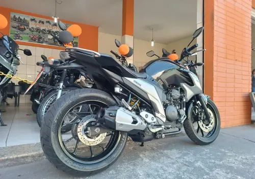 FAZER 250