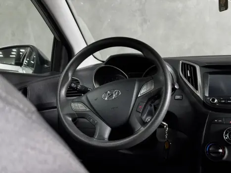 HB20S 1.6 COMFORT PLUS 16V FLEX 4P AUTOMÁTICO