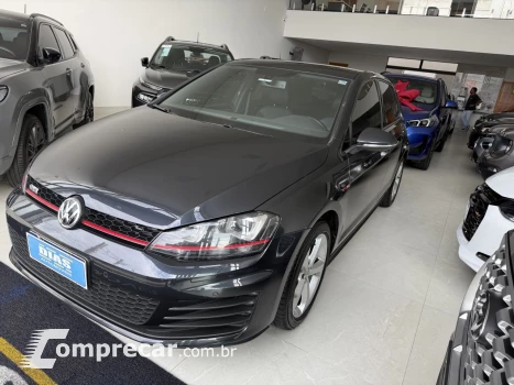 Volkswagen Golf 2.0 4P GTI TURBO AUTOMÁTICO 4 portas