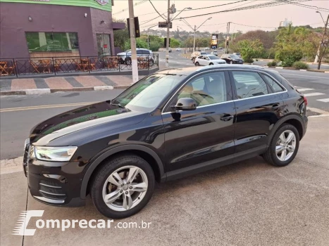 Audi Q3 1.4 TFSI Prestige Plus S Tronic 4 portas