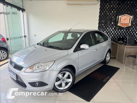 FORD FOCUS 1.6 8V 4 portas