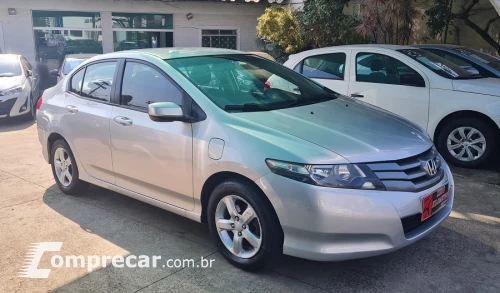 CITY 1.5 DX Sedan 16V