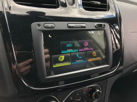 Sandero 1.6 16V SCE FLEX STEPWAY ICONIC X-TRONIC