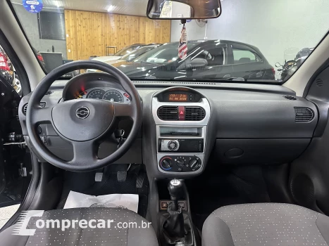 CORSA 1.4 MPFI Premium Sedan 8V