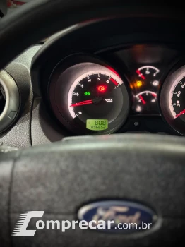 FIESTA 1.6 MPI Class Hatch 8V