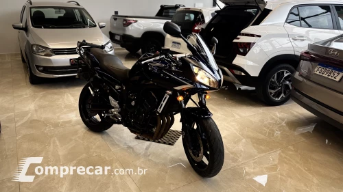 Yamaha Fazer 600