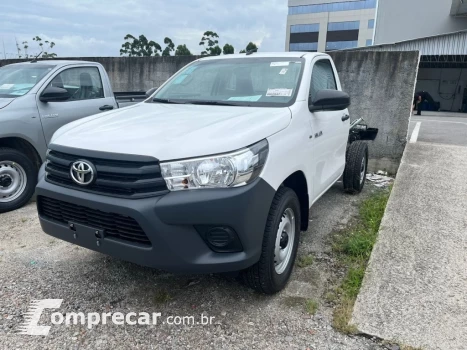 Toyota HILUX 2.8 D-4D TURBO DIESEL CHASSI 4X4 MANUAL 2 portas