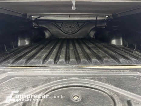 HILUX 2.4 4X4 CD 8V