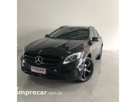 Mercedes-Benz GLA 200 1.6 CGI FLEX STYLE 7G-DCT 4 portas