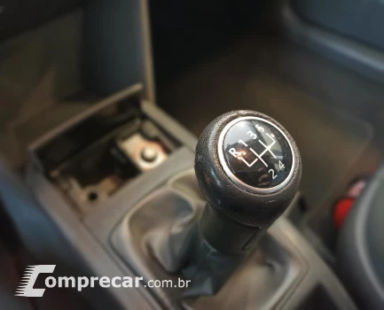 Volkswagen POLO 1.6 MI 8V 4 portas