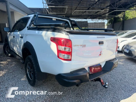 L200 TRITON 2.4 16V Turbo Sport GLS CD 4X4