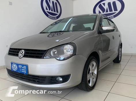 Volkswagen Polo Sedan 1.6 4P FLEX 5 portas