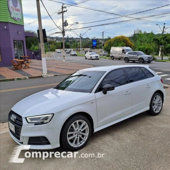 Audi A3 1.4 TFSI Sportback Prestige Plus 4 portas