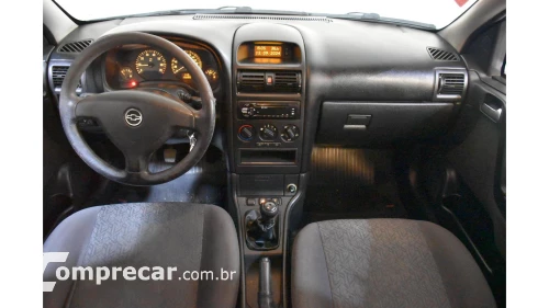 ASTRA SEDAN - 2.0 MPFI ELEGANCE SEDAN 8V 4P MANUAL