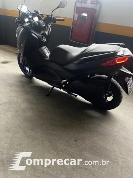 X-Max 250